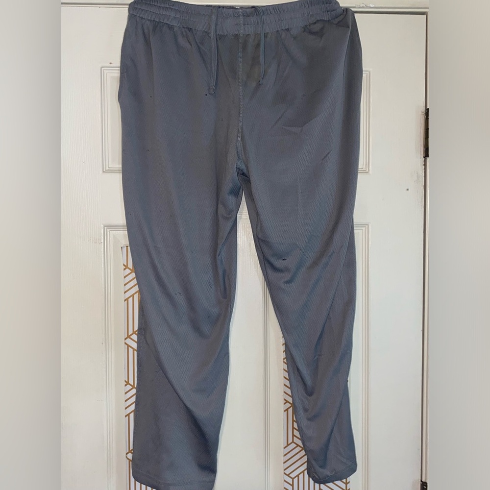 Gray sweatpants/jogger